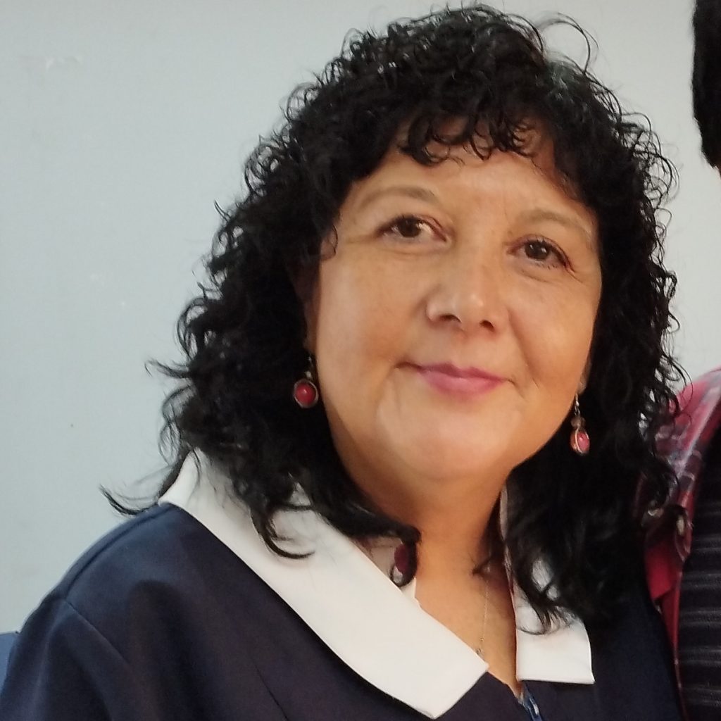 Margarita Vergara docente autora del libro Metodología de religión evangélica para clases de 1° a 8° básico